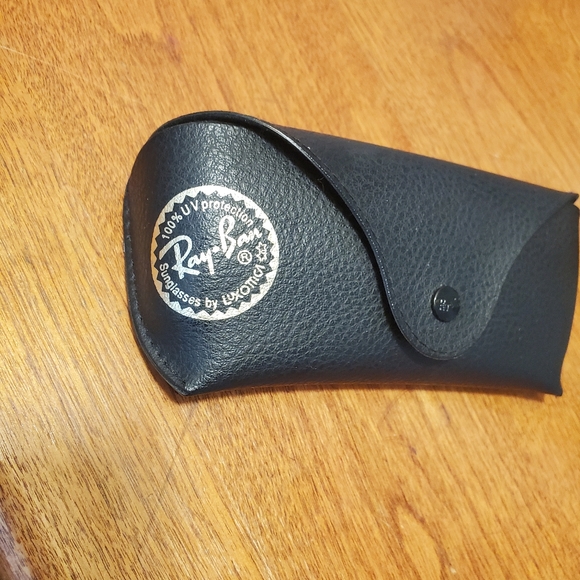 Ray-Ban glass case/black/ Great Shape/clean - Picture 2 of 5